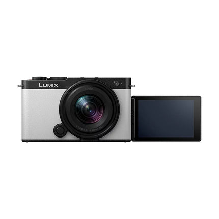 Panasonic Lumix DC-S9 (Smokey White) + Lumix S 18-40mm F/4.5-6.3