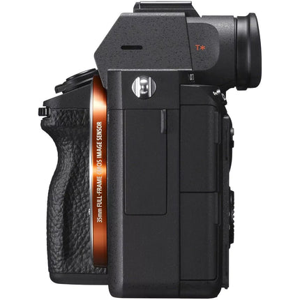 Sony Alpha 7 III (black) + 24-105 mm f/4 G OSS FE