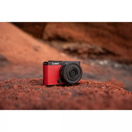 Panasonic Lumix DC-S9 (Black) Body